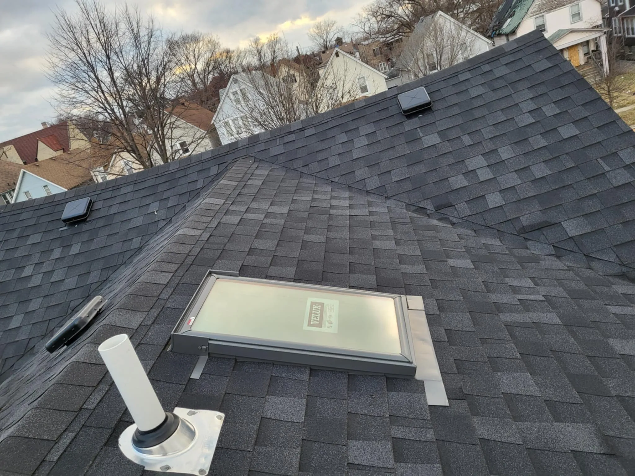 Expert roofing, siding, and gutter solutions built to withstand the Windy City’s toughest storms. Residential & Commercial. roofing & exteriors chicago